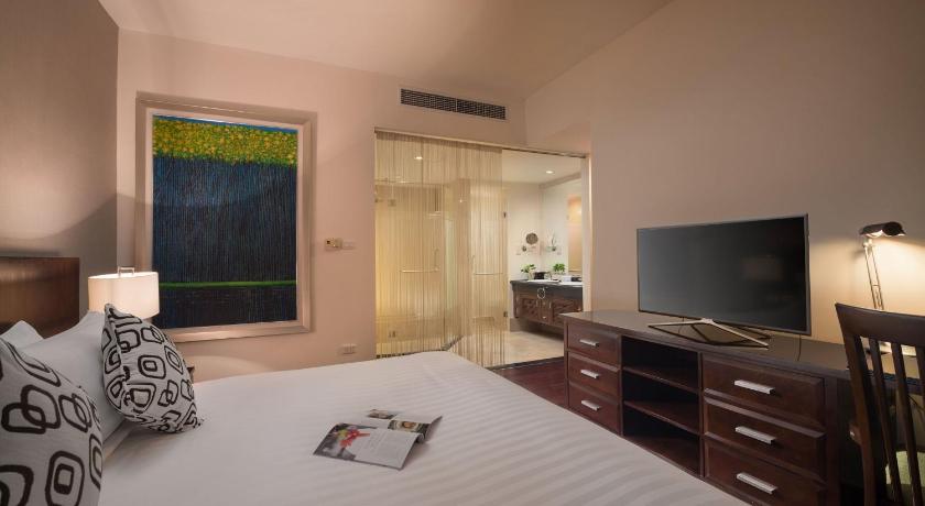 Image of Three-Bedroom Apartment Suite 7