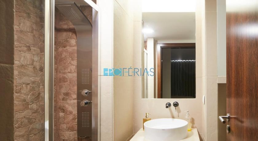Image of Three-Bedroom Apartment 9