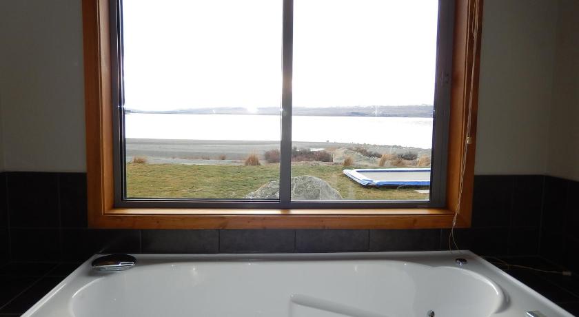 Image of Five-Bedroom House 26
