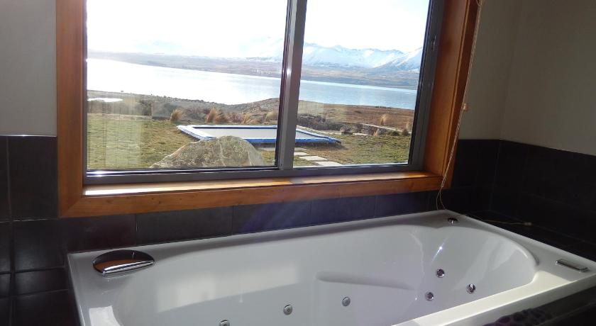 Image of Five-Bedroom House 5
