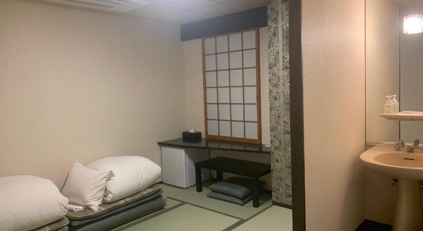 高松市 Business Hotel Kawaramachi 2星级 酒店 餐厅