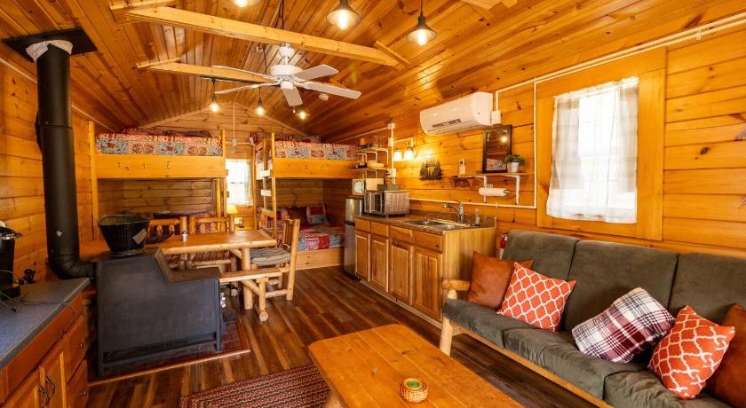 버켈레이 스프링 (WV) Timber Ridge Retreat 4성급 숙소 스위트룸