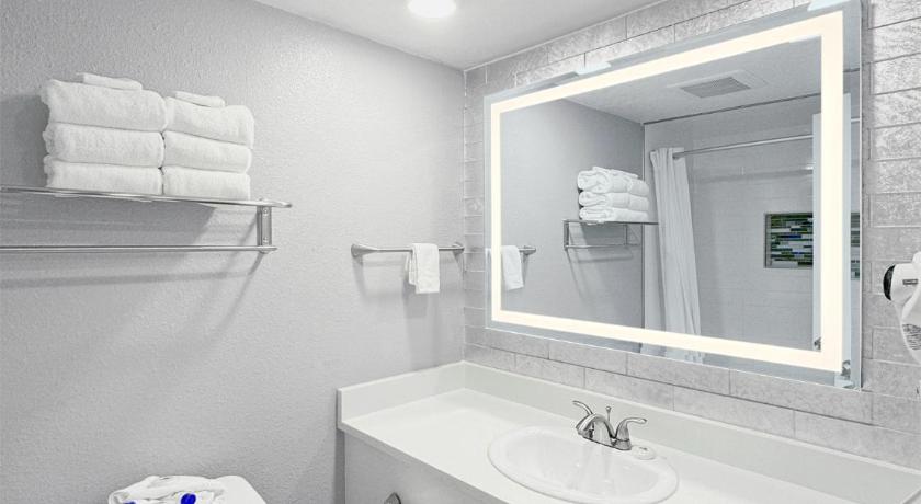 Image of Deluxe Suite 2