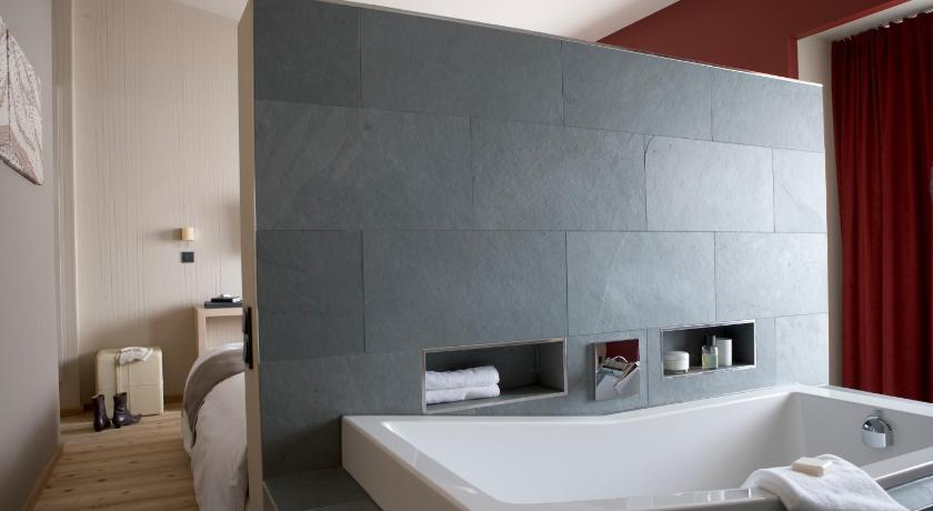 Image of Deluxe Double Room 1