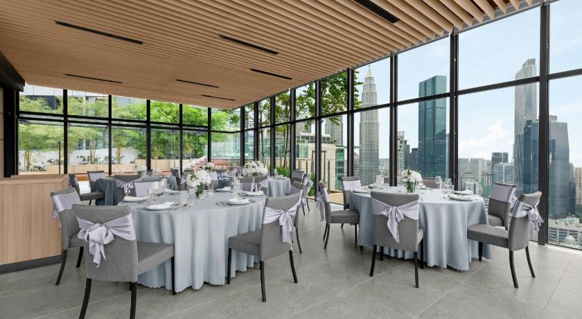 Marriott Executive Apartments Kuala Lumpur - image 10