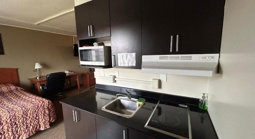 ベルビュー (AB) Northern Lights Inn & Suites 3つ星 ホテル ロビー