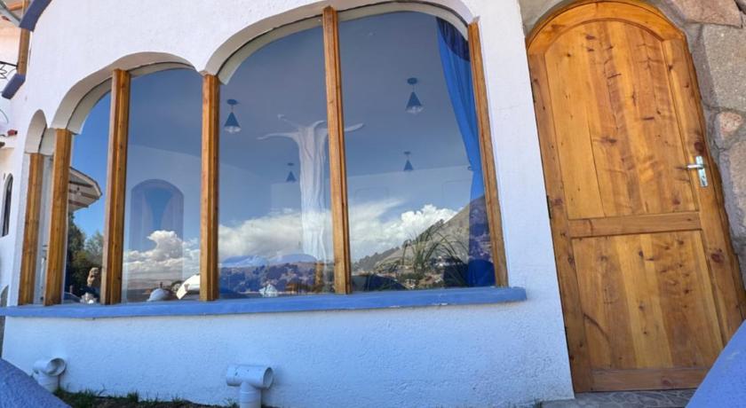 Image of Deluxe Suite 6