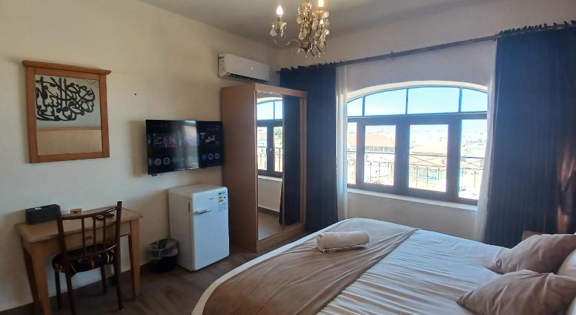 Image of Double Room with Spa Bath 3