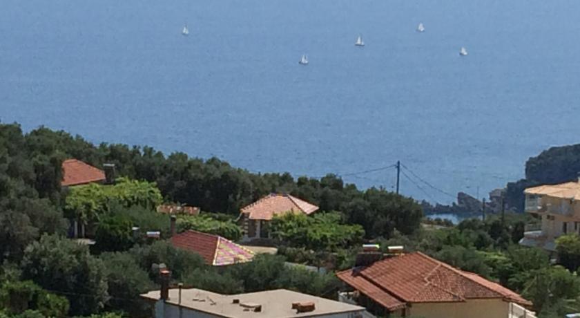 Image of Apartment with Sea View 6