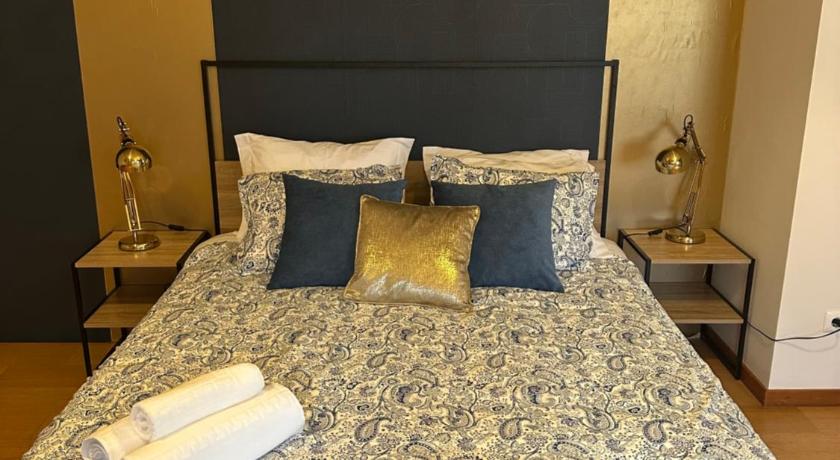 포르투 Burnay Porto Suites 호텔 수영장