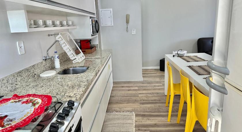 Image of Apartment 3