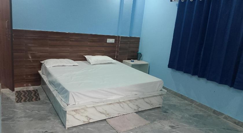 Tulsi Ganga Hostel
