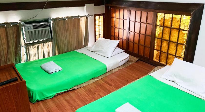 Image of Family Room 0