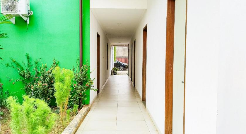 Urbanview DeJati House Jatikramat Bekasi - image 14