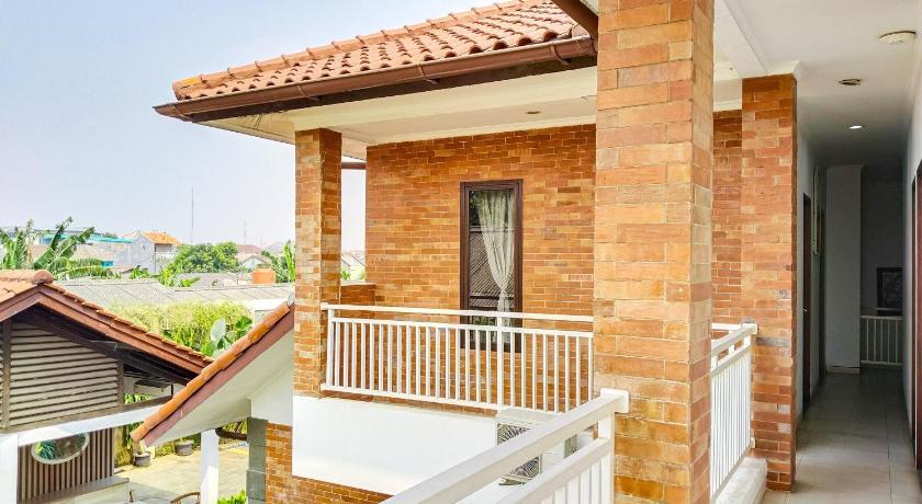 Urbanview DeJati House Jatikramat Bekasi - image 4