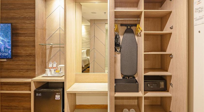 Image of Deluxe Premier Room 3