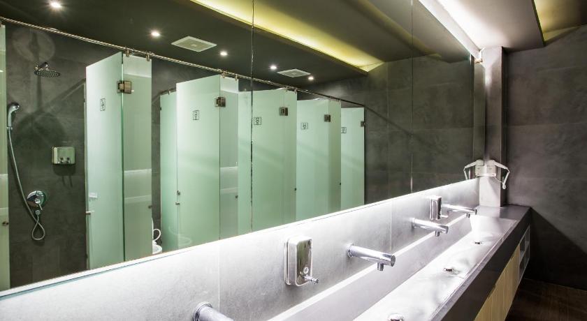 Foto Asrama Campuran dengan Ranjang Double (Double Bed Mixed Dormitory) 2