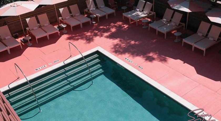 オースティン Enjoy DT Newly Renovated & Patio and Free Swim Club by Austin Vacay 4つ星 宿泊施設 レストラン