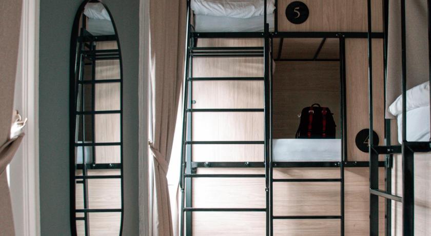 1 fő egy 8 ágyas hálóteremben, közös fürdőszobával – koedukált (1 Person in 8-Bed Dormitory with Shared Bathroom - Mixed) fotója 1
