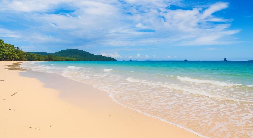 Srisuksan Klong Muang Beach - image 14