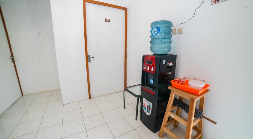 Halona Taraman Guest House by Yurooms - image 12