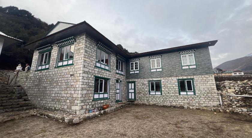 White Lotus Inn in Everest Region (Nepal) — photo 3