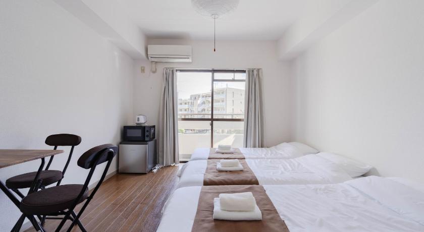 Fukuoka Minami-Ohashi Good Place House 3-Star Guesthouse pool