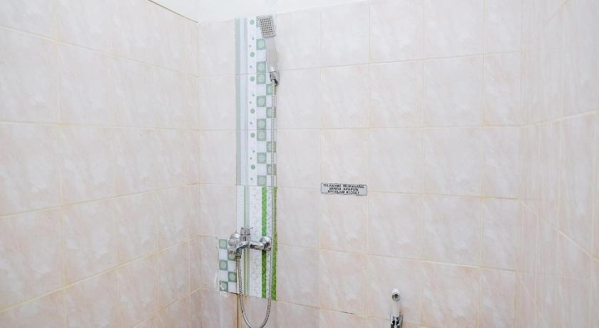 RedDoorz Syariah near Gatot Subroto Lampung 4 – Bandar Lampung, ID