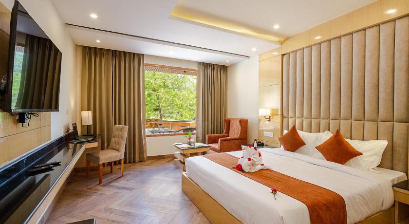 King Room with Mountain View