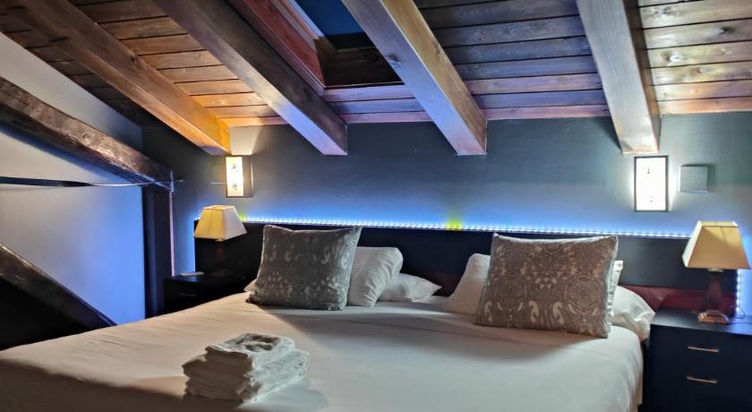 Aiestaenea Apartamentos Rurales