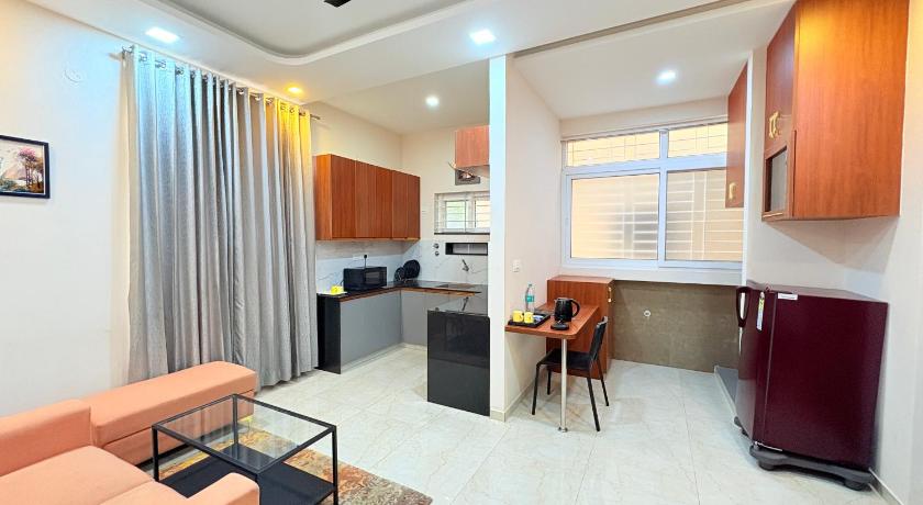 Superior One-Bedroom Apartment