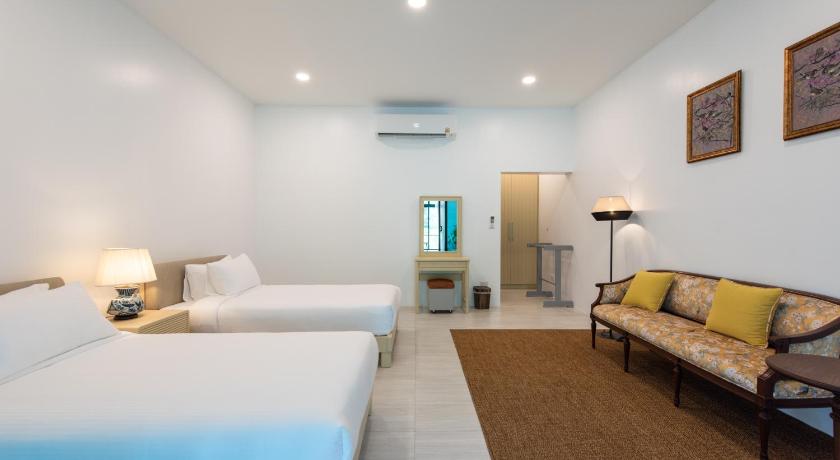Image of Five Bed Rooms with Private Pool 12