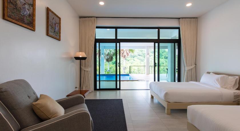 Image of Five Bed Rooms with Private Pool 9