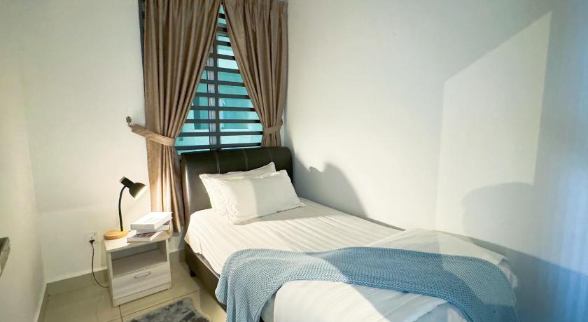 Image of Apartment with View and Balcony 14