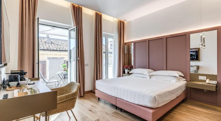 ローマ Relais Trevi 95 Boutique Hotel 4つ星 ホテル レストラン