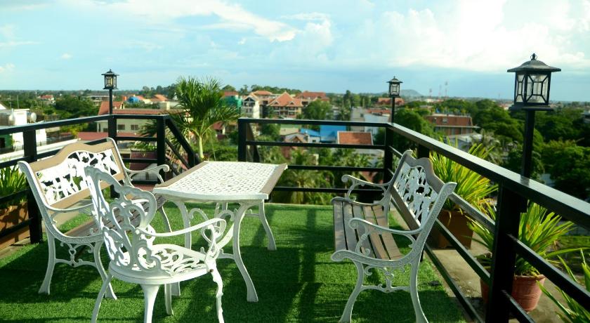 City River Hotel - image 7