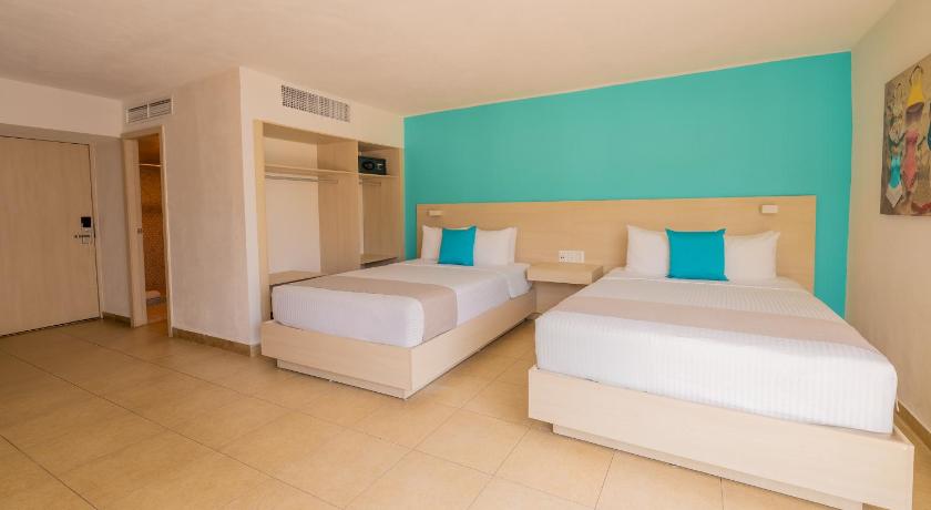 Confort Standard Room Sea Partial View fotója 6