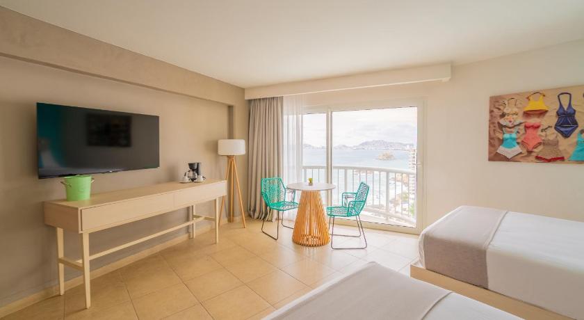 Confort Standard Room Sea Partial View fotója 0