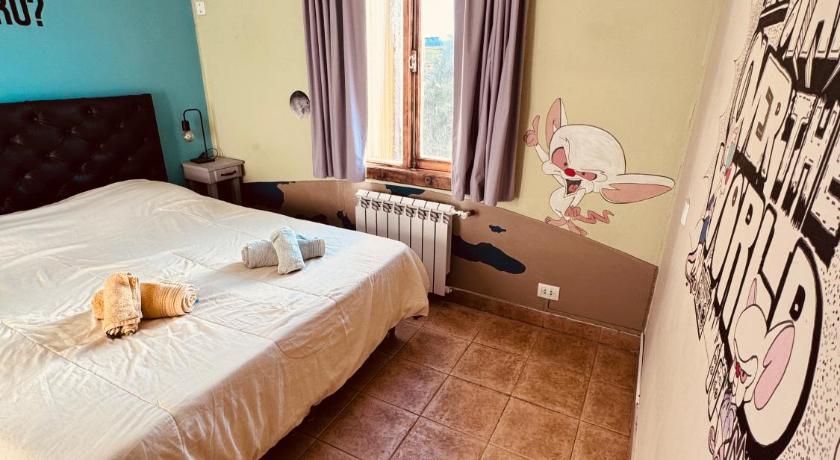 Image of Twin Room with Shared Bathroom 0