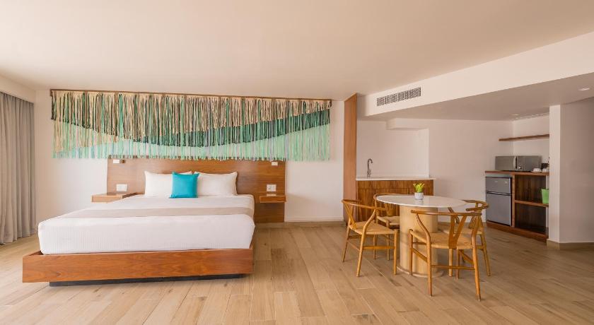 Royal King Suite with partial Ocean View fotója 3