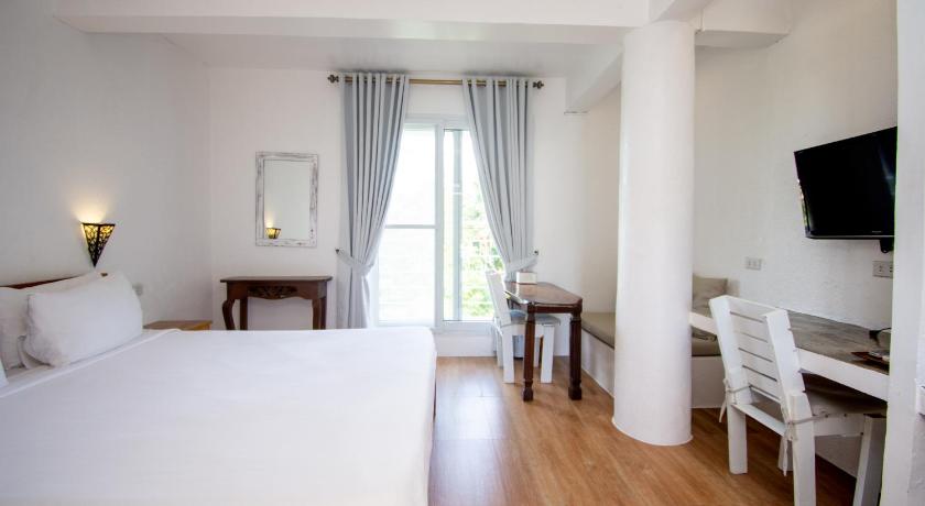 ボラカイ Lanterna Hotel 2つ星 ホテル レストラン