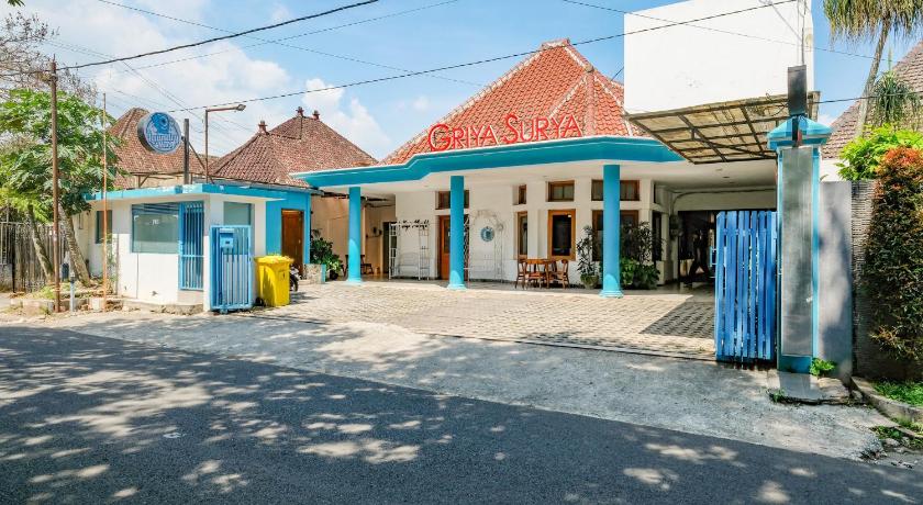 Urbanview Hotel Griya Surya Malang by RedDoorz - image 6