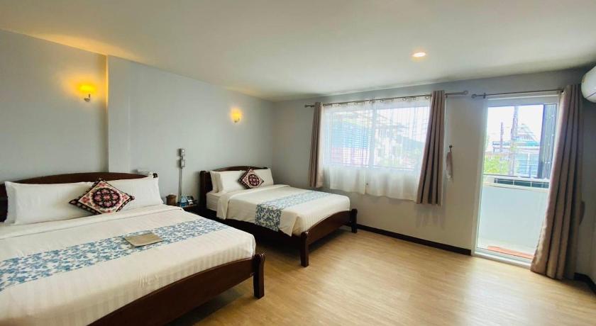 รูปของห้องพักสำหรับ 4 คน ห้องน้ำส่วนตัว (Quadruple Room with Private Bathroom) 3