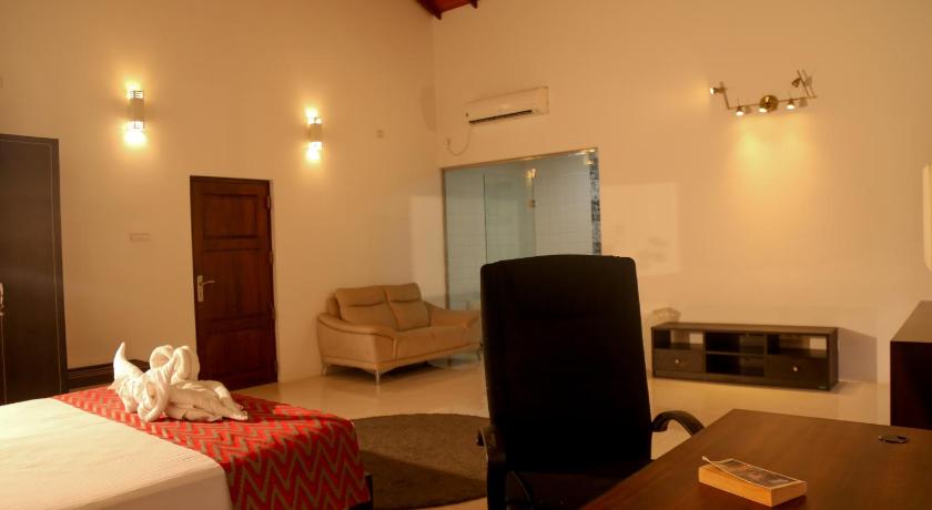 HikkaResort Holiday Villa - image 30