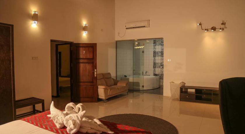 HikkaResort Holiday Villa - image 18