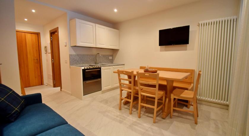 Image of Family Studio 9