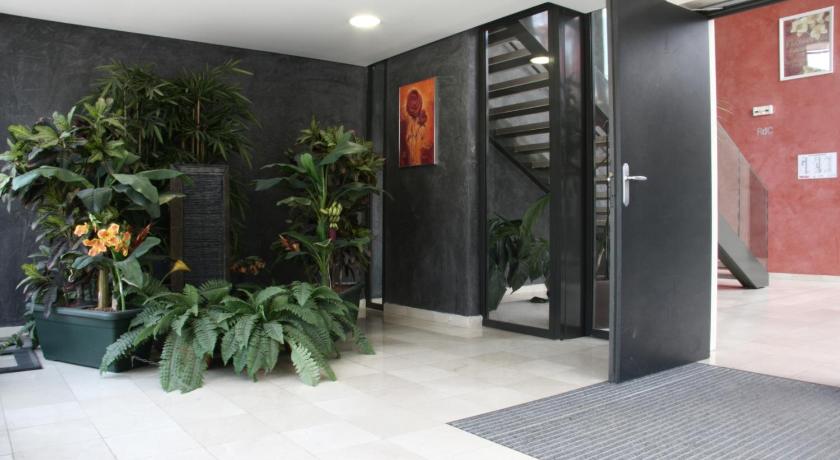 Sejours and Affaires Paris Ivry photo