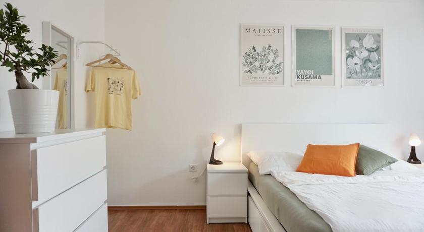 NEU Gemütliche Wohnung für max 5 Personen mit Balkon nähe Mosel mit Blick auf die Weinberge