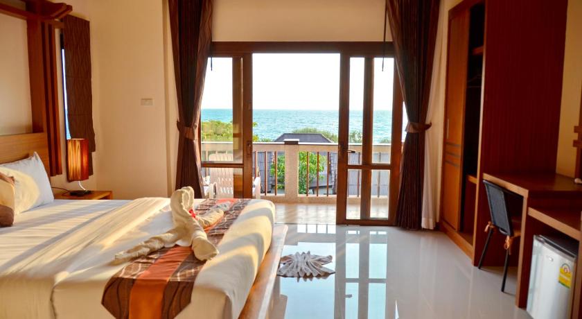 Image of Deluxe Sea View 5