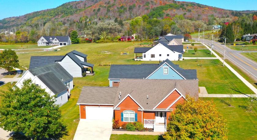 埃利科特维尔 (NY) Spacious Entire home close to HoliMont and Village 4星级 住宿 泳池